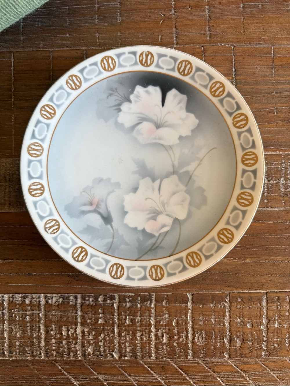 Antique RS Germany Reinhold Schlegelmilch Hand Painted White Flower Plate